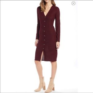 Socialite button down sweater dress. Midi. Maroon. Size small